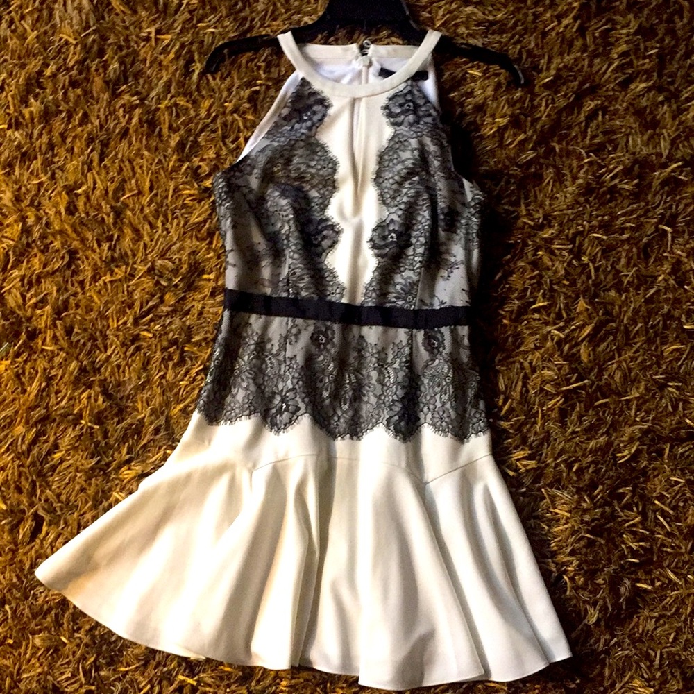 BCBG Max Azria “Leyla” cocktail dress  NWT SIZE 6